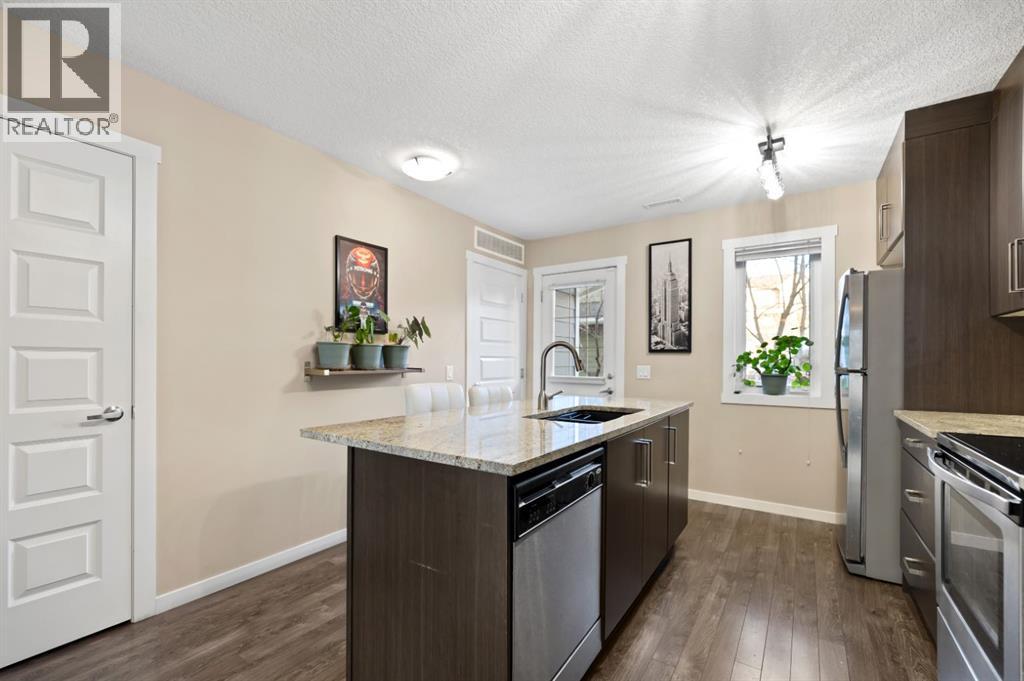 541 Mckenzie Towne Close Se, Calgary, Alberta  T2Z 1A8 - Photo 8 - A2292740