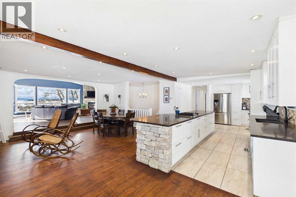 263042 Range Road 43, Rural Rocky View County, Alberta  T4C 2B1 - Photo 15 - A2292562