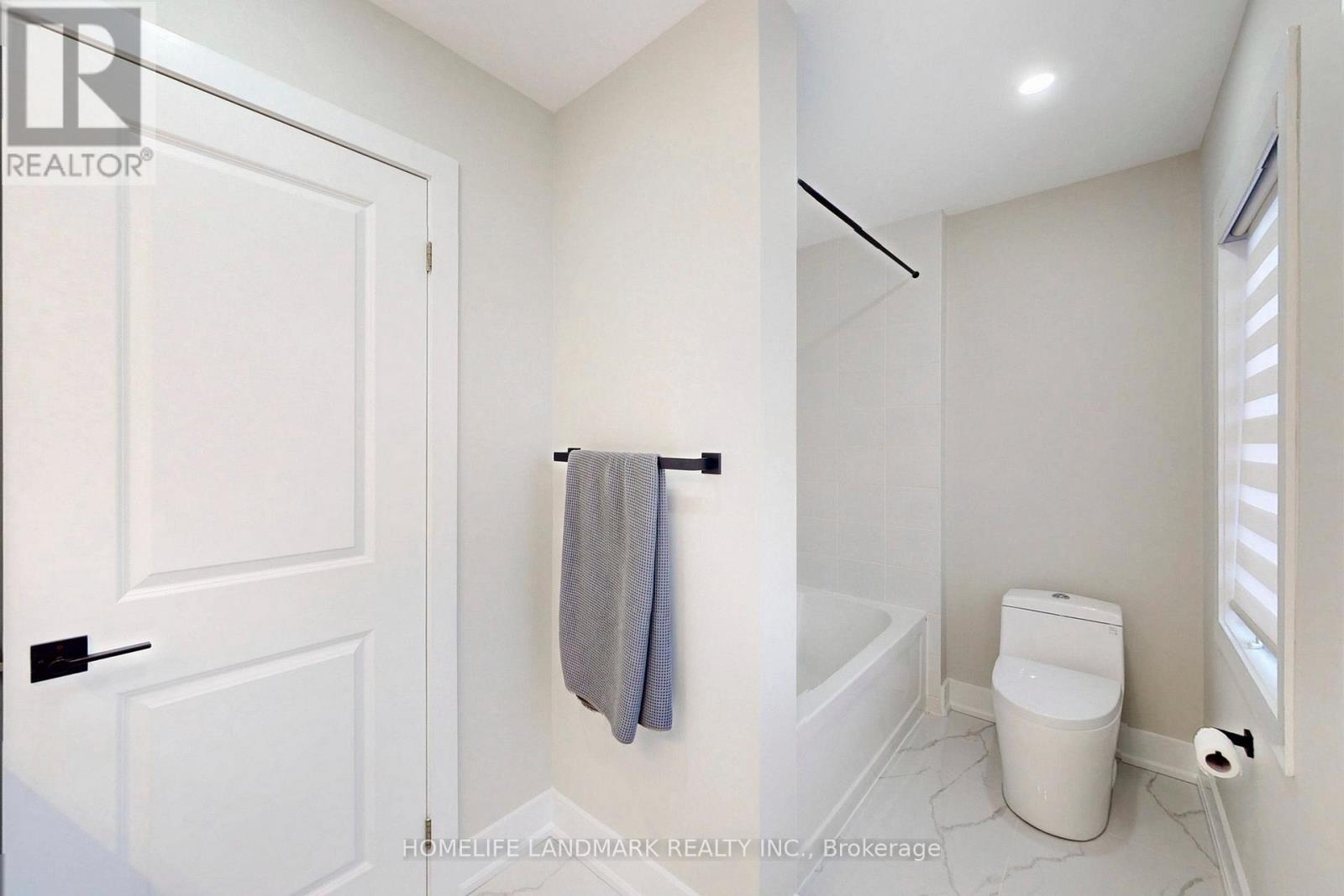 7 Hutt Crescent, Aurora, Ontario  L3X 1V9 - Photo 27 - N12879996