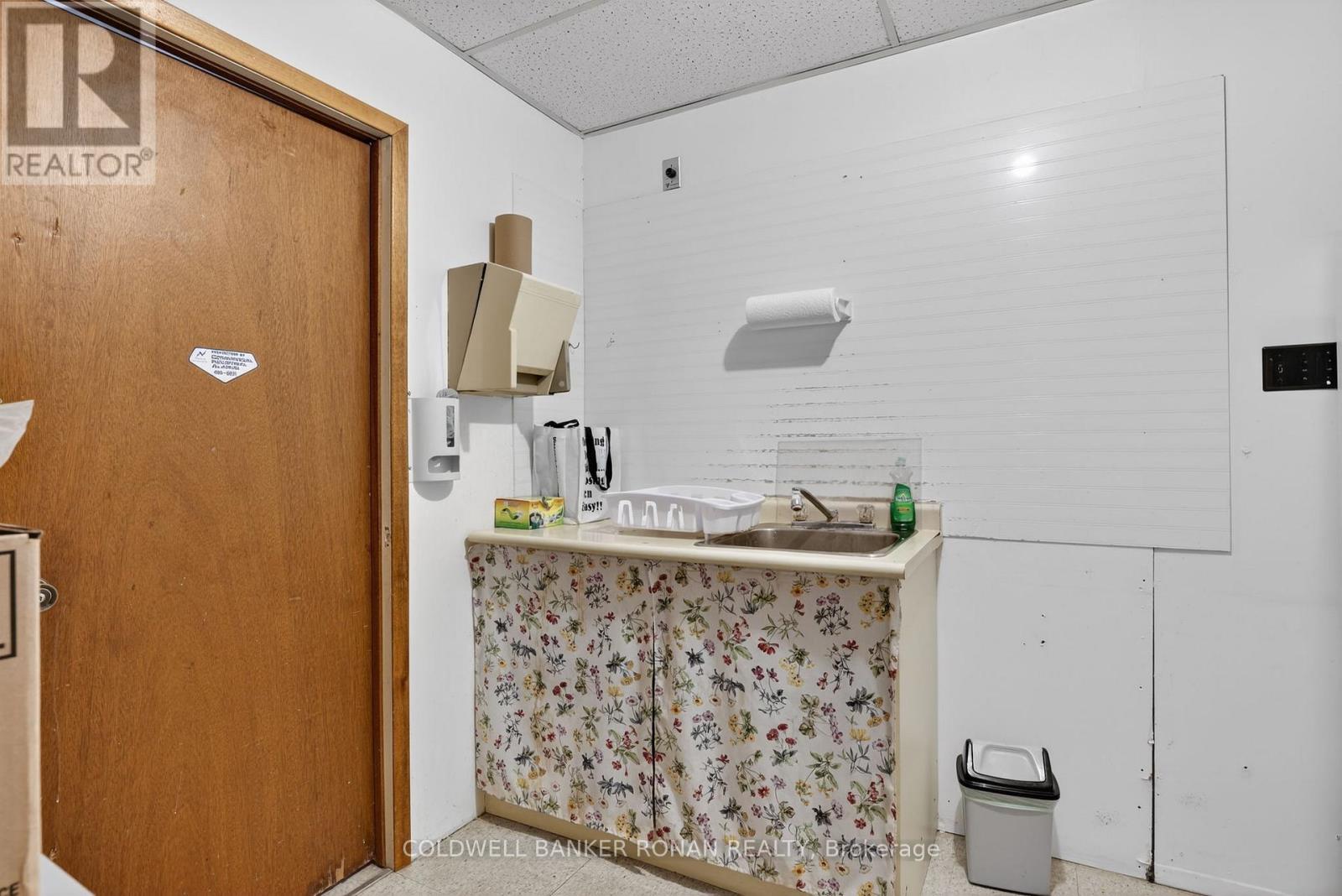 Unit C - 5870 King Road, King (Nobleton), Ontario  L0G 1N0 - Photo 23 - N12880002