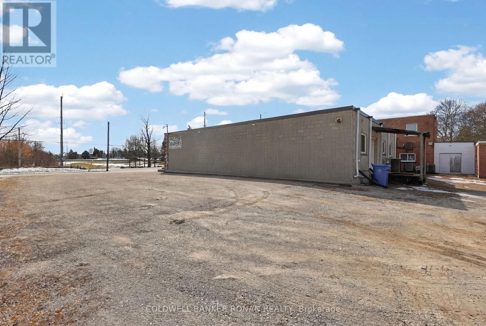 Unit C - 5870 King Road, King (Nobleton), Ontario  L0G 1N0 - Photo 43 - N12880002