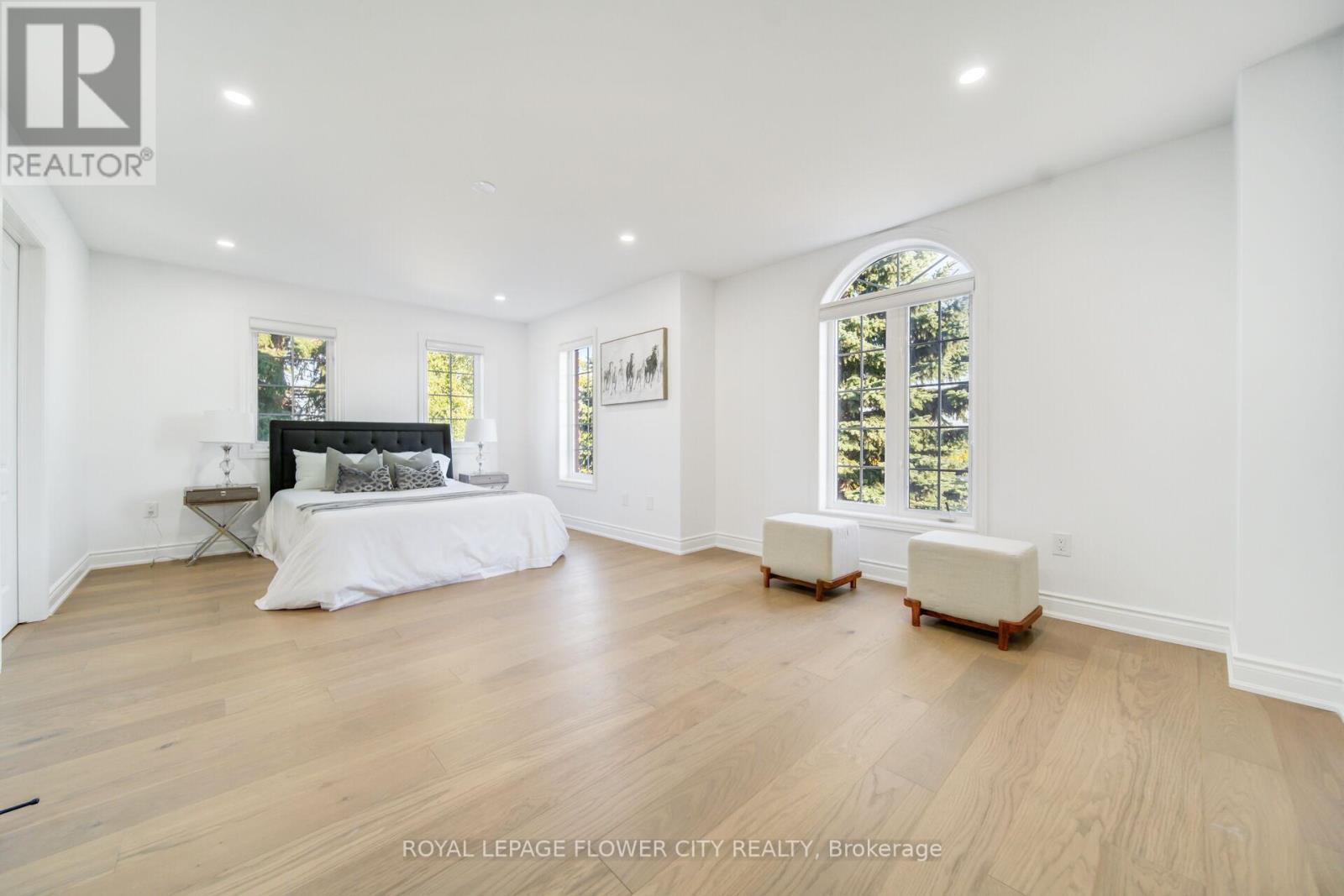 57 St Nicholas Crescent, Vaughan, Ontario  L4H 3E5 - Photo 34 - N12880008