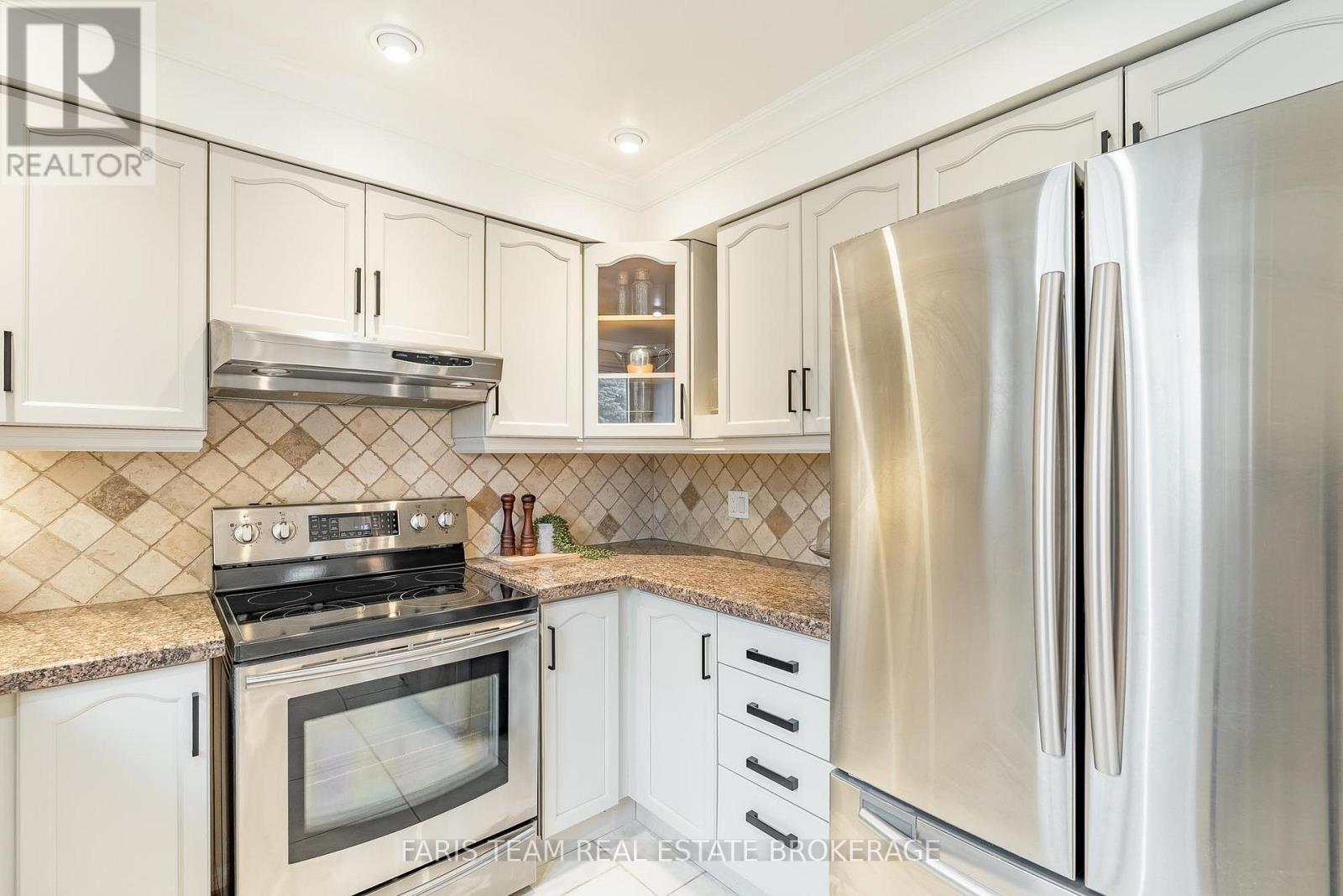 81 Hutchinson Drive, New Tecumseth (Alliston), Ontario  L9R 1M3 - Photo 10 - N12880084