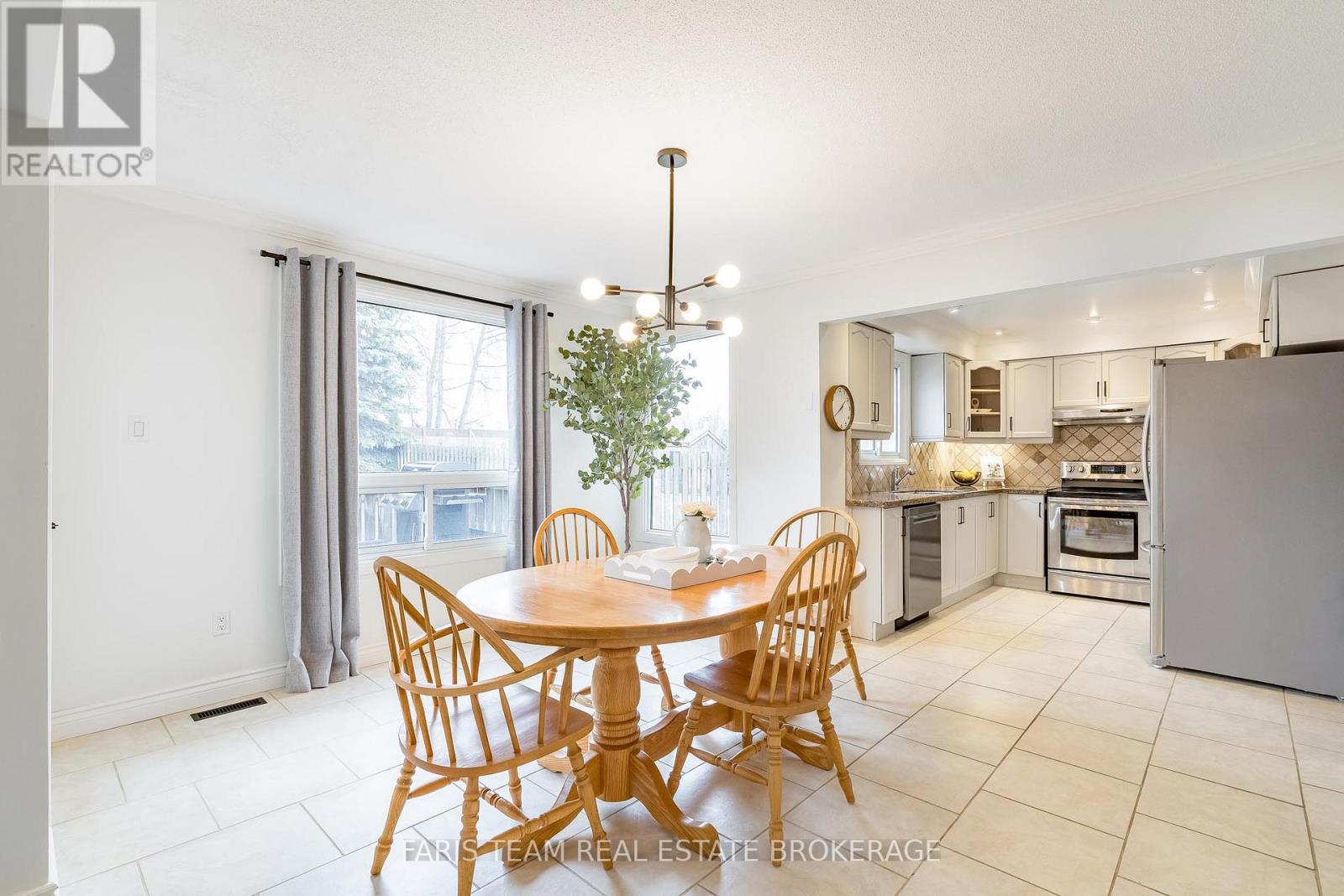 81 Hutchinson Drive, New Tecumseth (Alliston), Ontario  L9R 1M3 - Photo 13 - N12880084