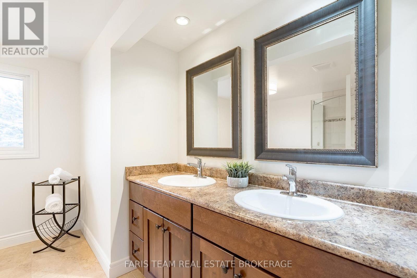 81 Hutchinson Drive, New Tecumseth (Alliston), Ontario  L9R 1M3 - Photo 28 - N12880084