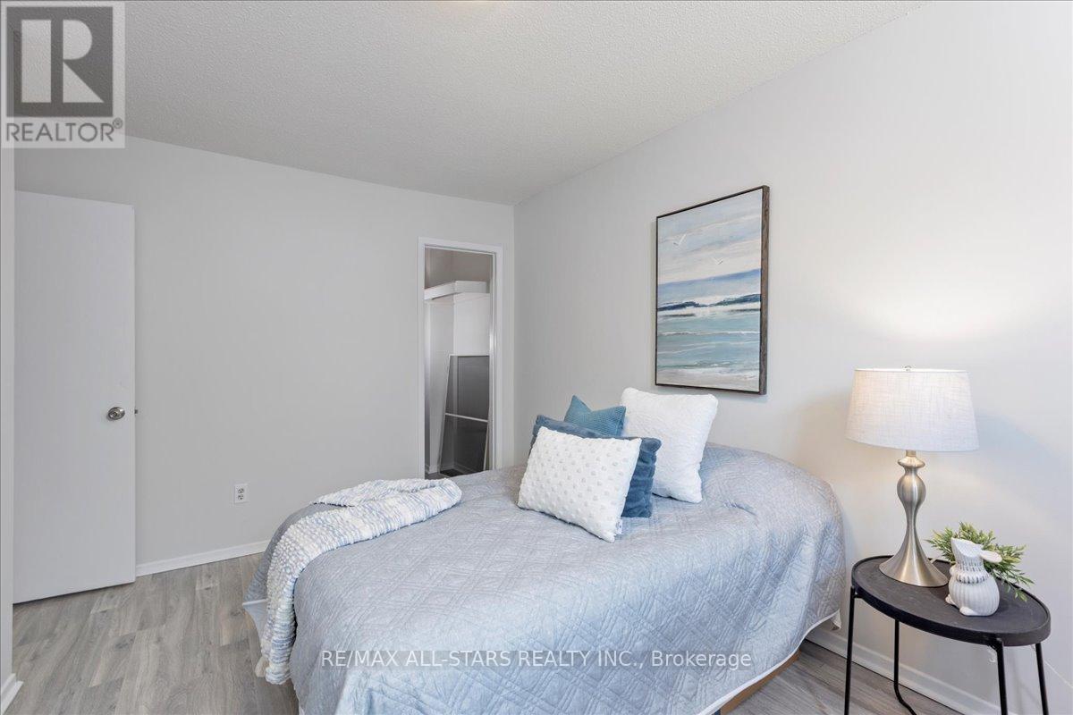 B11 - 63 Ferris Lane, Barrie, Ontario  L4M 5C4 - Photo 12 - S12880126