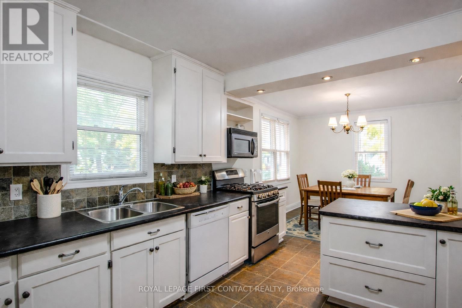 25 Holgate Street, Barrie (Allandale), Ontario  L4N 2T6 - Photo 23 - S12880222