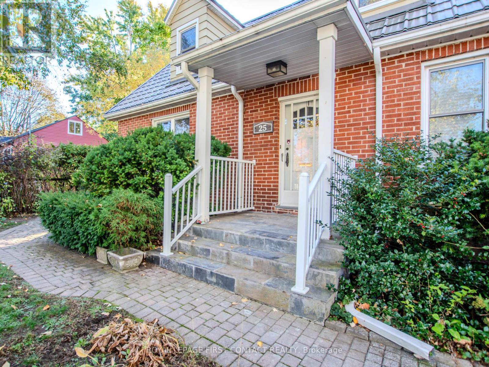 25 Holgate Street, Barrie (Allandale), Ontario  L4N 2T6 - Photo 46 - S12880222