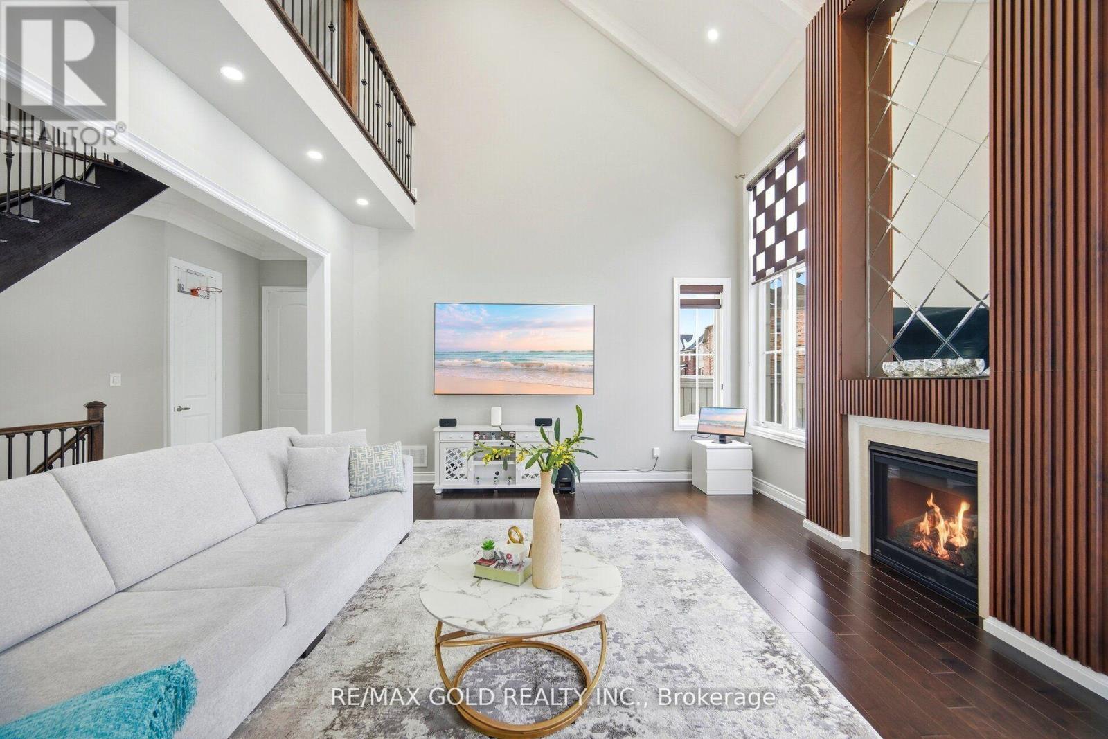 6 Hagerman Road, Brampton, Ontario  L6P 4C1 - Photo 12 - W12879986