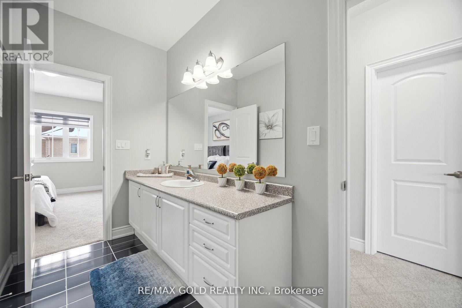 6 Hagerman Road, Brampton, Ontario  L6P 4C1 - Photo 34 - W12879986