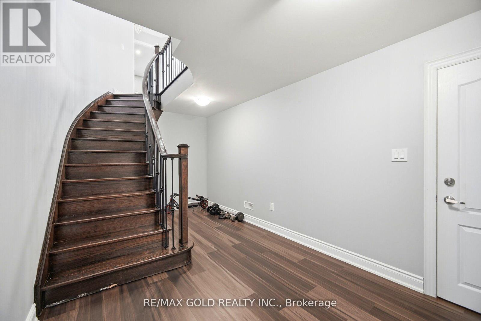 6 Hagerman Road, Brampton, Ontario  L6P 4C1 - Photo 41 - W12879986