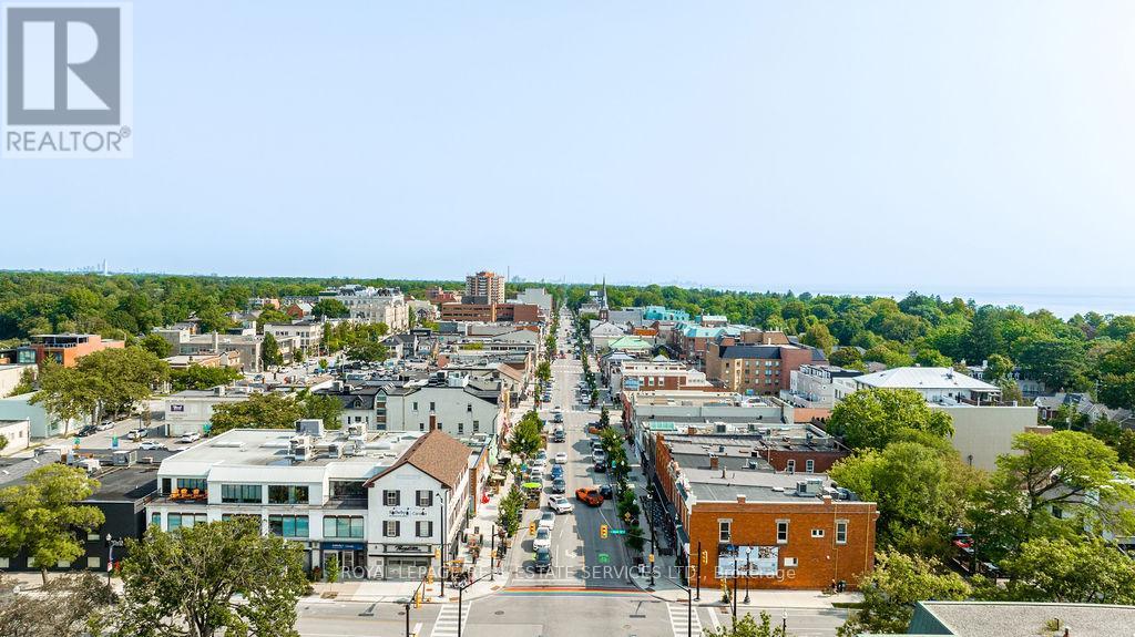 708 - 100 Lakeshore Road E, Oakville, Ontario  L6J 6M9 - Photo 3 - W12880000