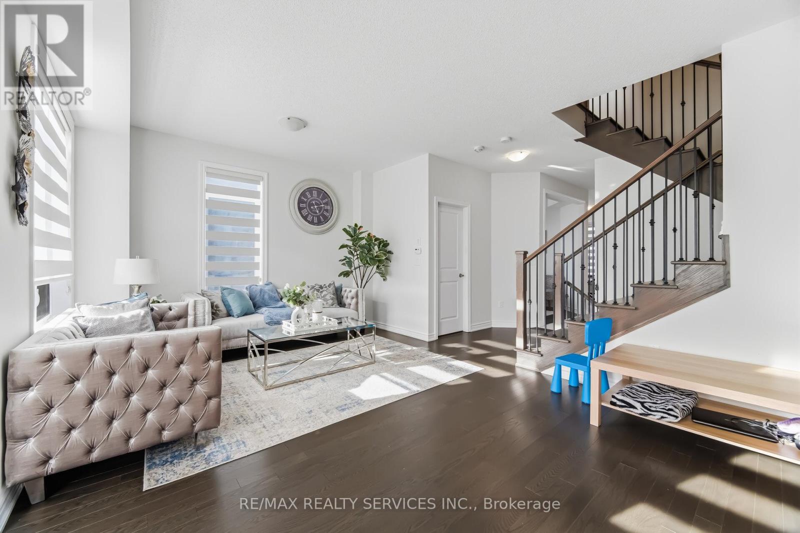 41 Camino Real Drive, Caledon, Ontario  L7C 4L9 - Photo 13 - W12880036