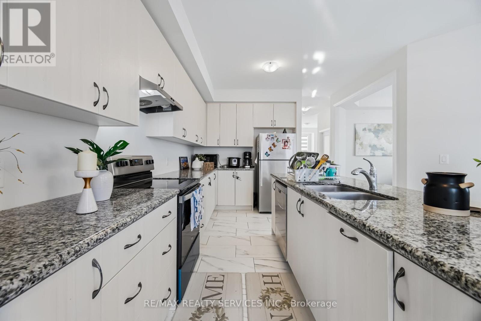 41 Camino Real Drive, Caledon, Ontario  L7C 4L9 - Photo 18 - W12880036