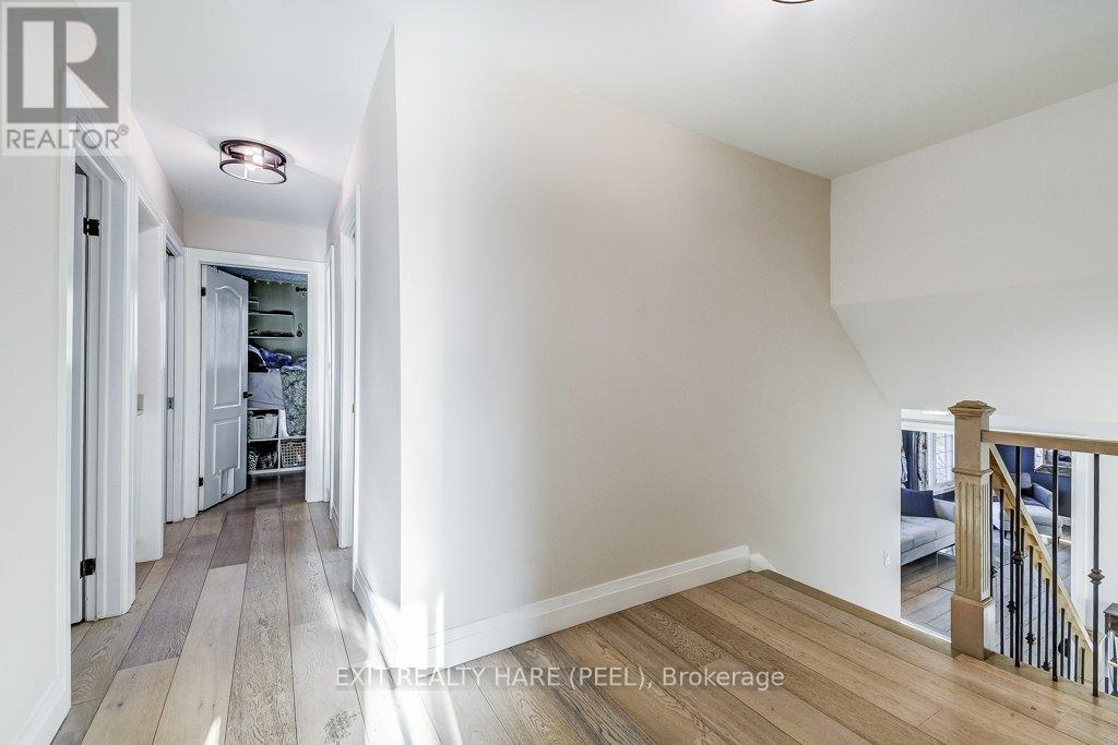 2516 Woburn Crescent, Oakville (Wo West), Ontario  L6L 5E9 - Photo 24 - W12880096