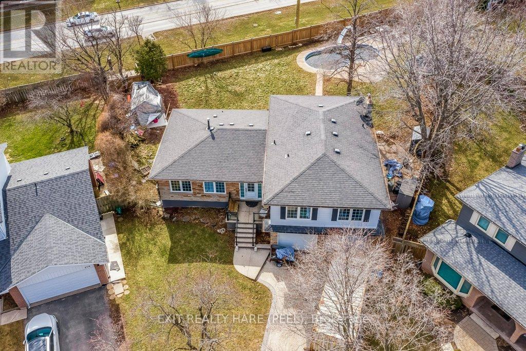 2516 Woburn Crescent, Oakville (Wo West), Ontario  L6L 5E9 - Photo 47 - W12880096