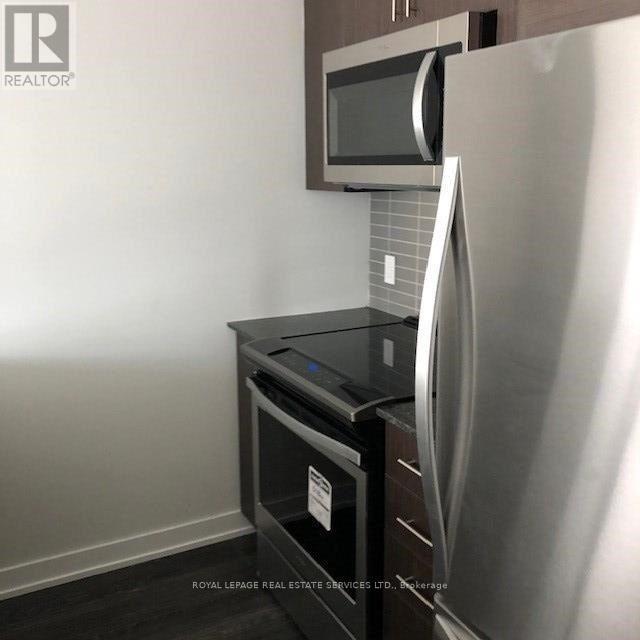 2121 - 4055 Parkside Village Drive, Mississauga (City Centre), Ontario  L5B 0K8 - Photo 18 - W12880098