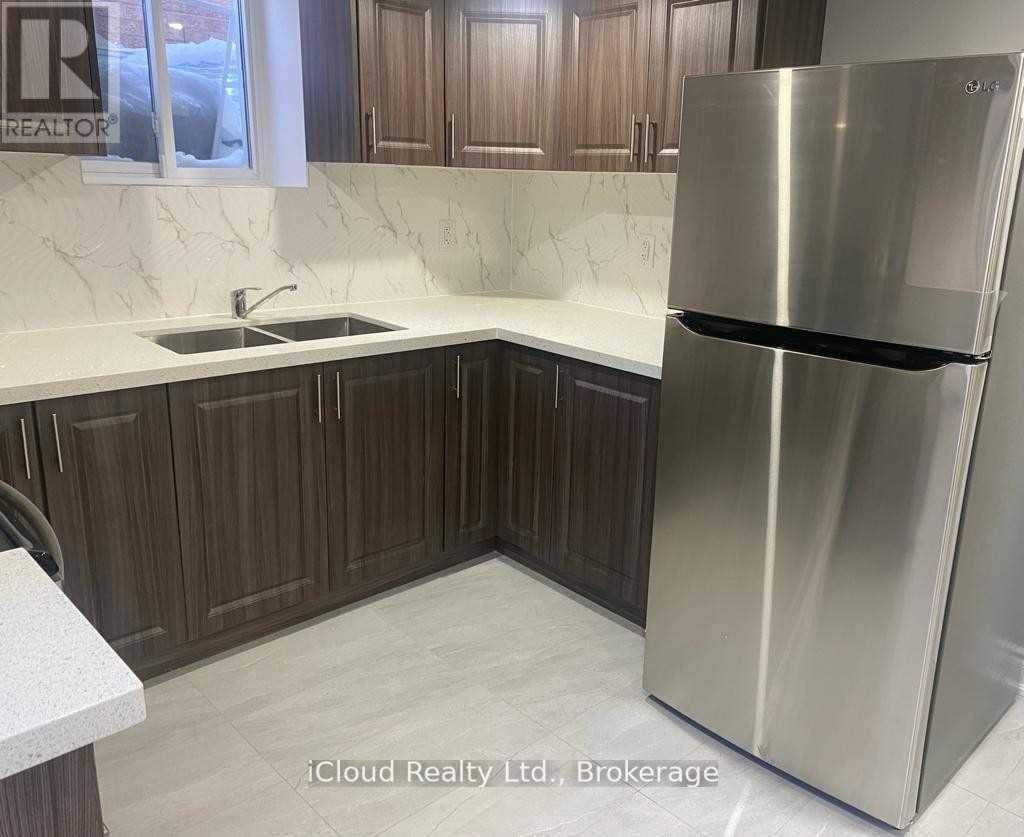 3 Black Diamond Crescent, Brampton (Credit Valley), Ontario  L6X 0V8 - Photo 3 - W12880110