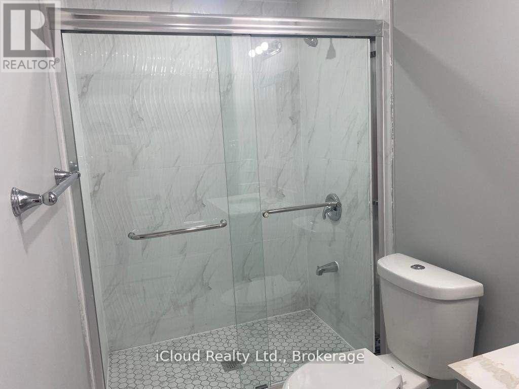 3 Black Diamond Crescent, Brampton (Credit Valley), Ontario  L6X 0V8 - Photo 5 - W12880110