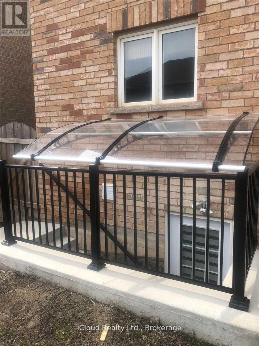 3 Black Diamond Crescent, Brampton (Credit Valley), Ontario  L6X 0V8 - Photo 7 - W12880110