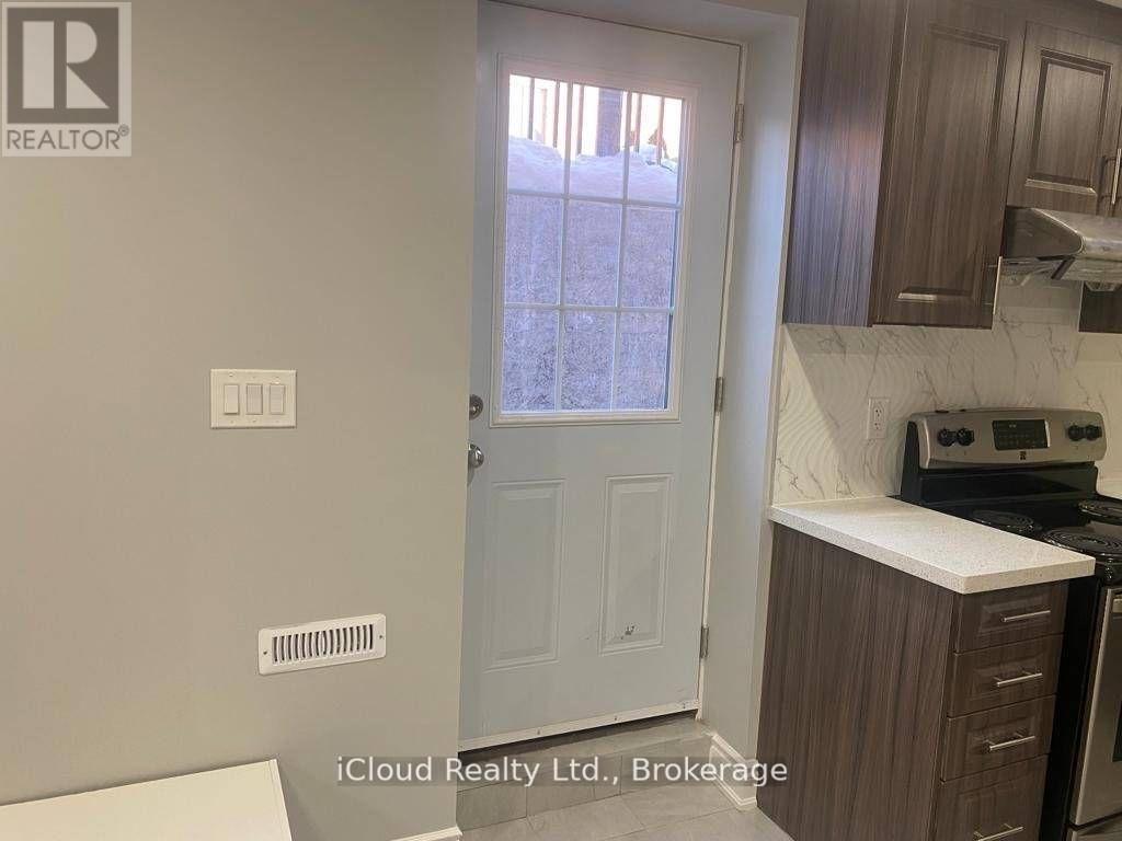 3 Black Diamond Crescent, Brampton (Credit Valley), Ontario  L6X 0V8 - Photo 8 - W12880110