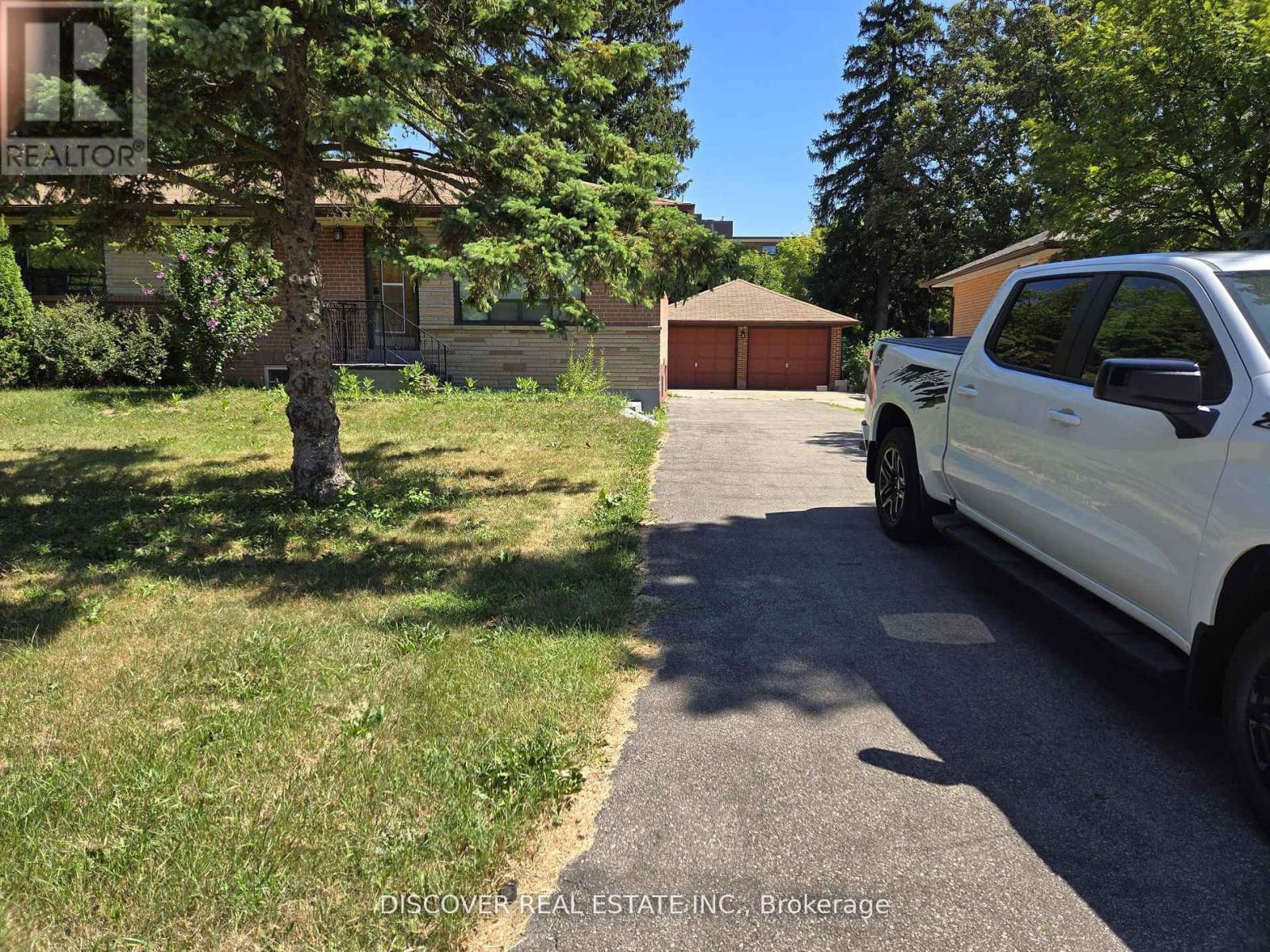 1 - 186 Floradale Drive, Mississauga, Ontario  L5B 1G3 - Photo 12 - W12880152