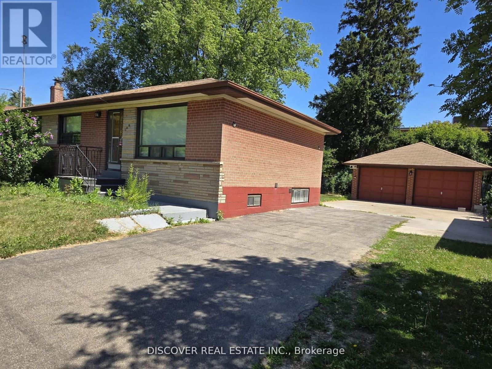 1 - 186 Floradale Drive, Mississauga, Ontario  L5B 1G3 - Photo 13 - W12880152