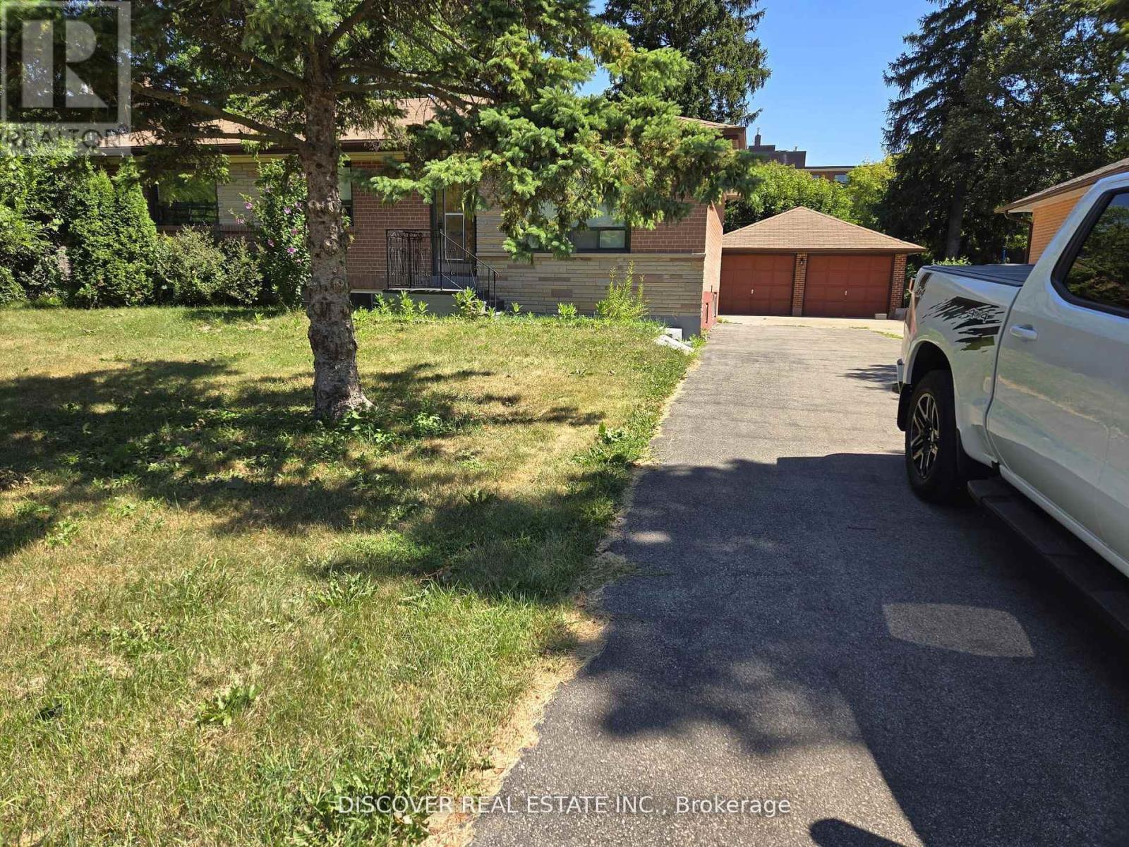 1 - 186 Floradale Drive, Mississauga, Ontario  L5B 1G3 - Photo 16 - W12880152