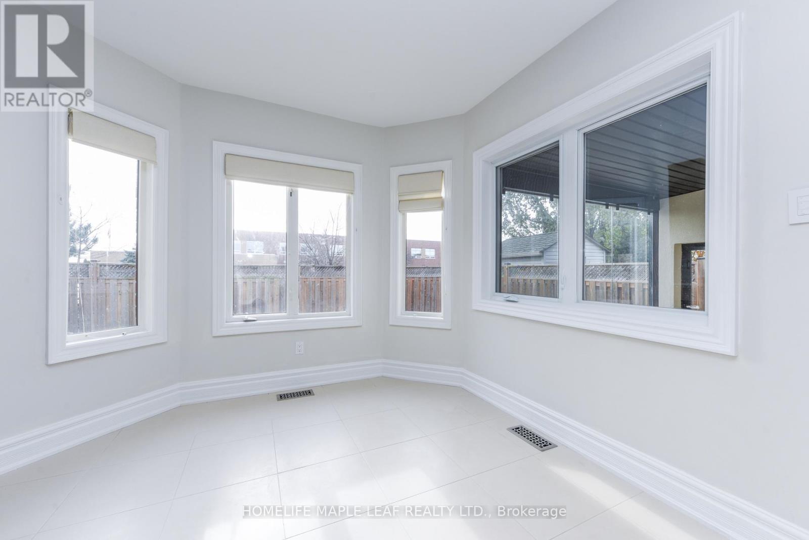 7 Southbury Manor Drive, Caledon, Ontario  L7E 1X7 - Photo 20 - W12880156