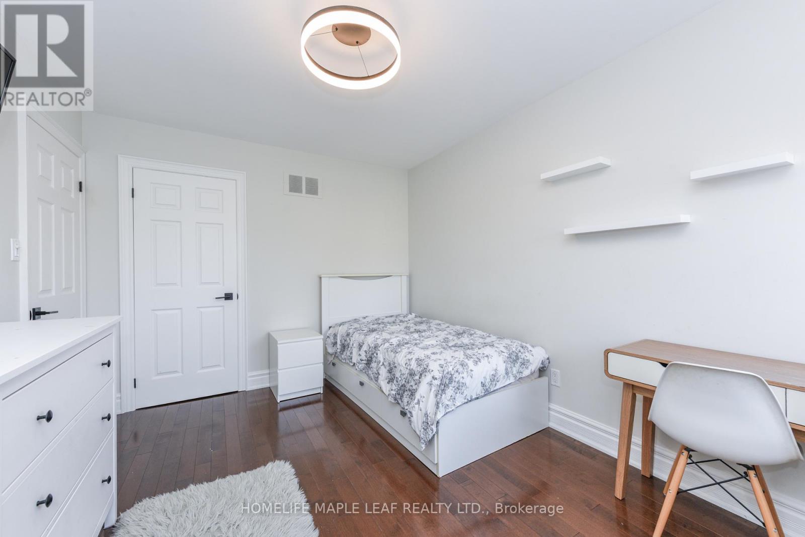 7 Southbury Manor Drive, Caledon, Ontario  L7E 1X7 - Photo 25 - W12880156