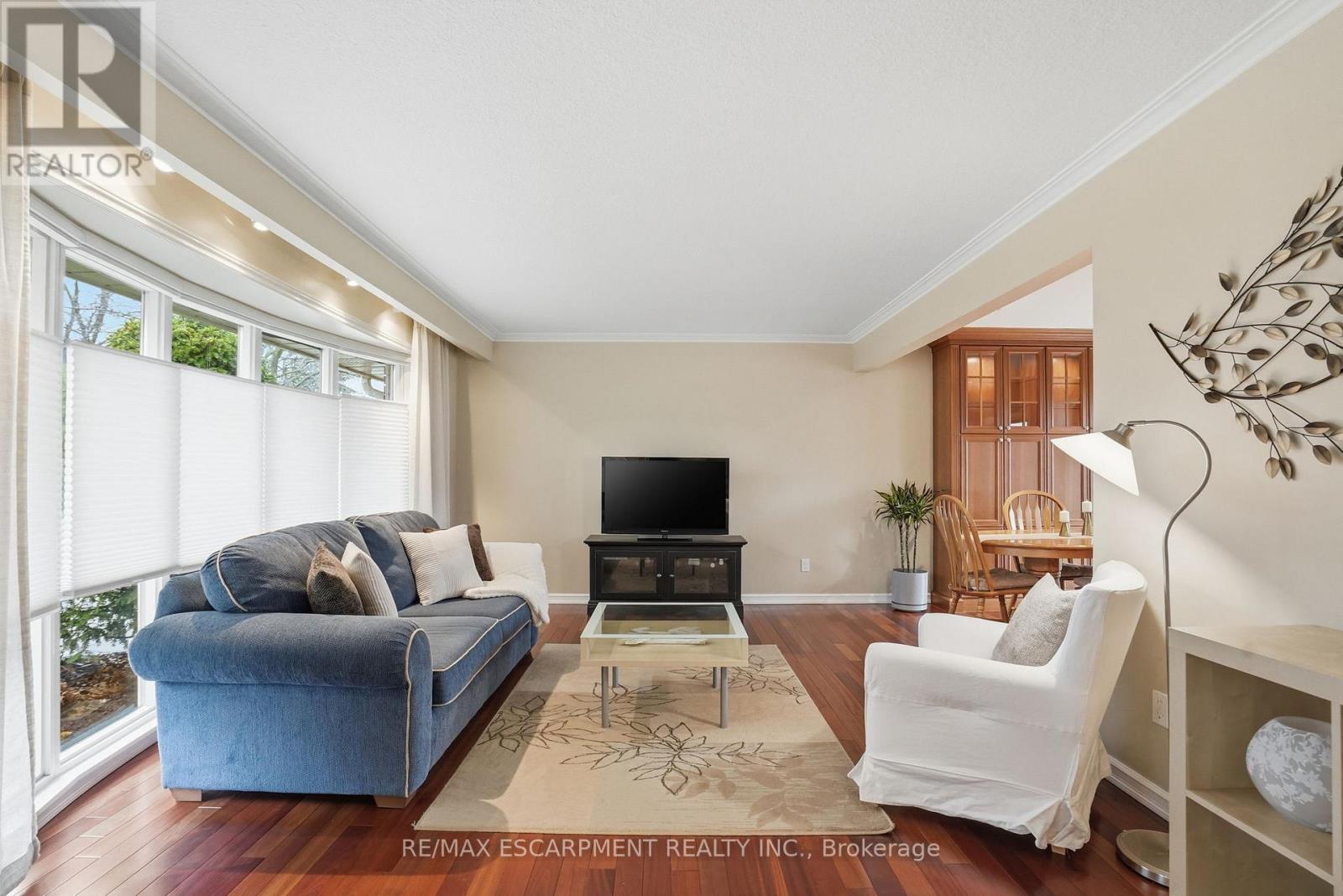 5210 Mulberry Drive, Burlington, Ontario  L7L 3P4 - Photo 11 - W12880178