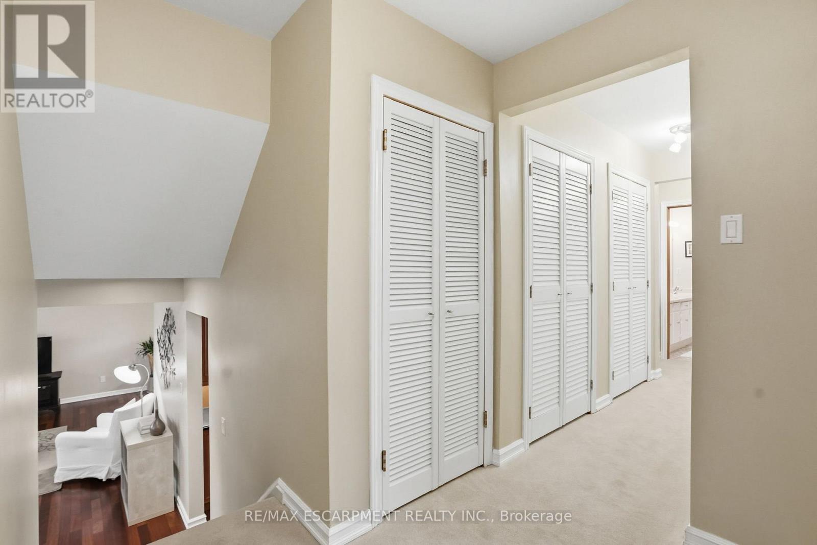 5210 Mulberry Drive, Burlington, Ontario  L7L 3P4 - Photo 21 - W12880178