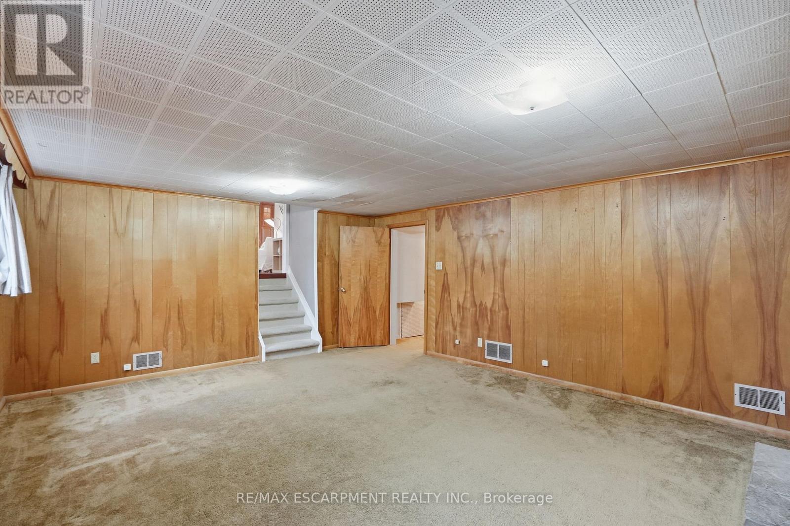 5210 Mulberry Drive, Burlington, Ontario  L7L 3P4 - Photo 34 - W12880178