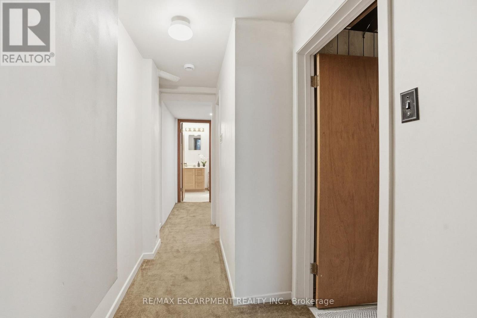 5210 Mulberry Drive, Burlington, Ontario  L7L 3P4 - Photo 35 - W12880178