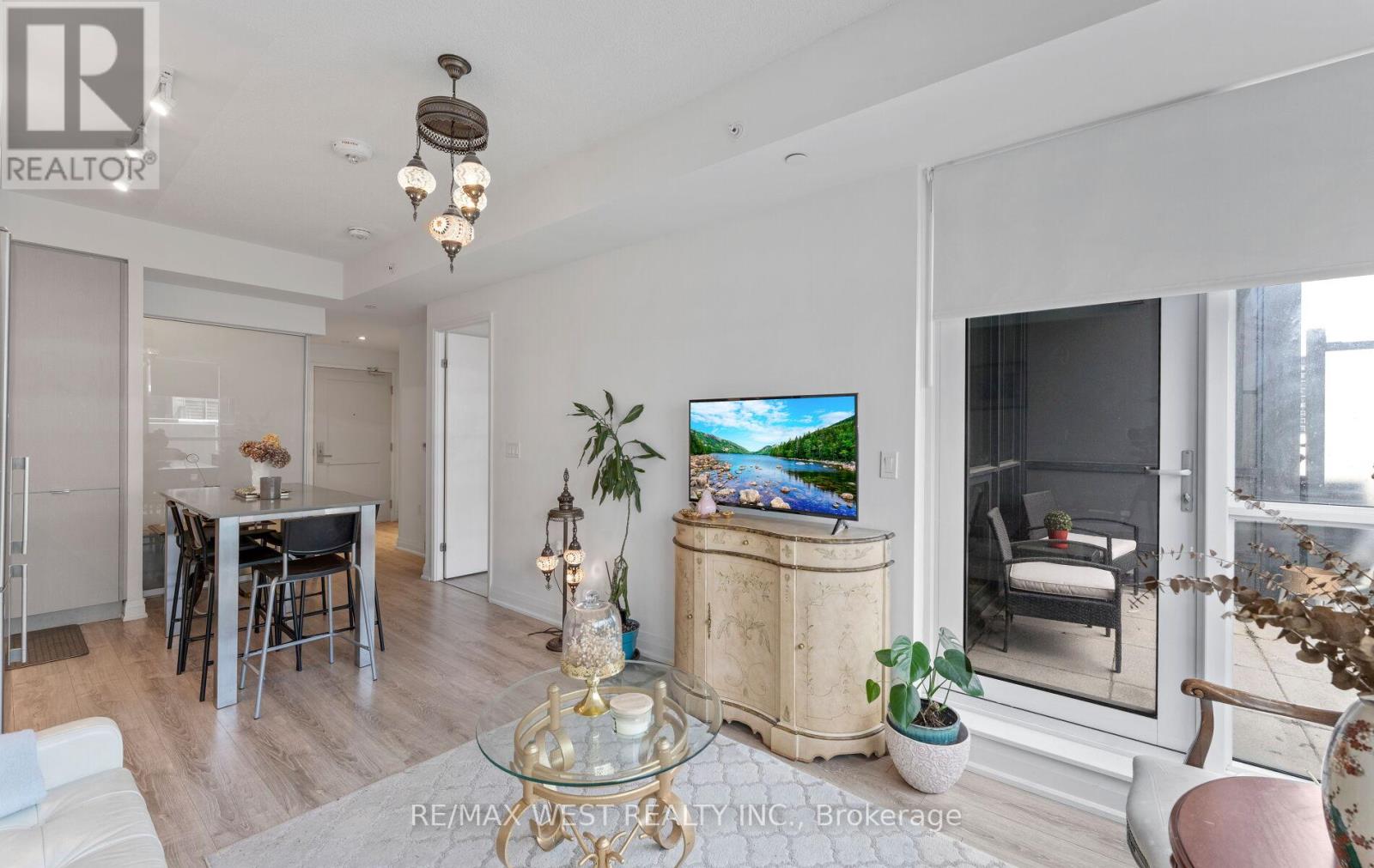 806 - 10 Gibbs Road, Toronto, Ontario  M9B 0E2 - Photo 11 - W12880244