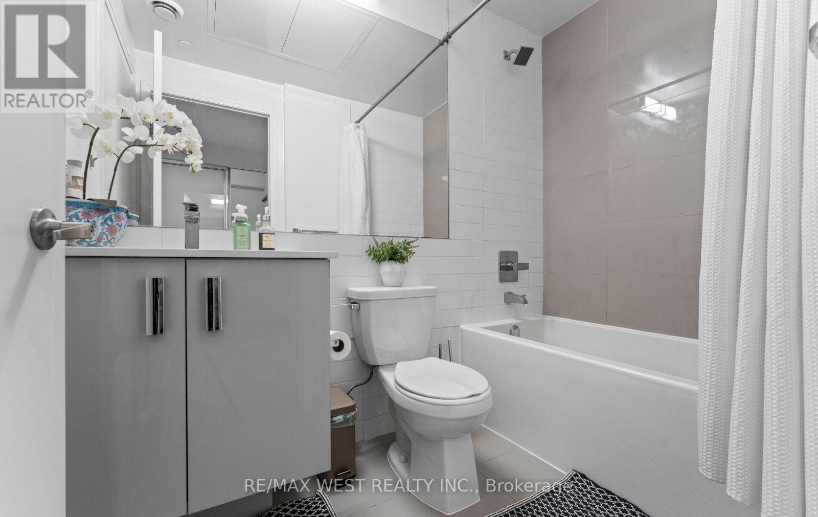 806 - 10 Gibbs Road, Toronto, Ontario  M9B 0E2 - Photo 9 - W12880244