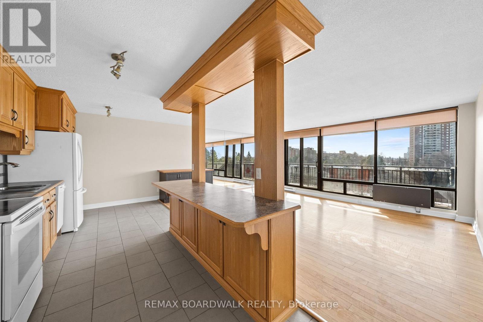 502 - 1190 Richmond Road, Ottawa, Ontario  K2B 8J3 - Photo 4 - X12863012