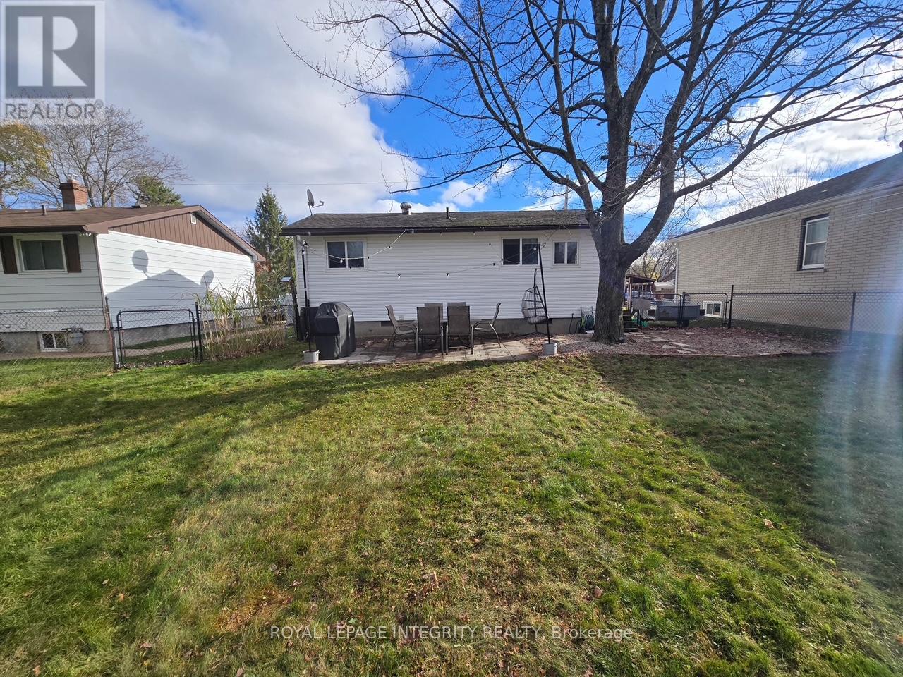 35 Robinson Street, Perth, Ontario  K7H 2E7 - Photo 26 - X12879686