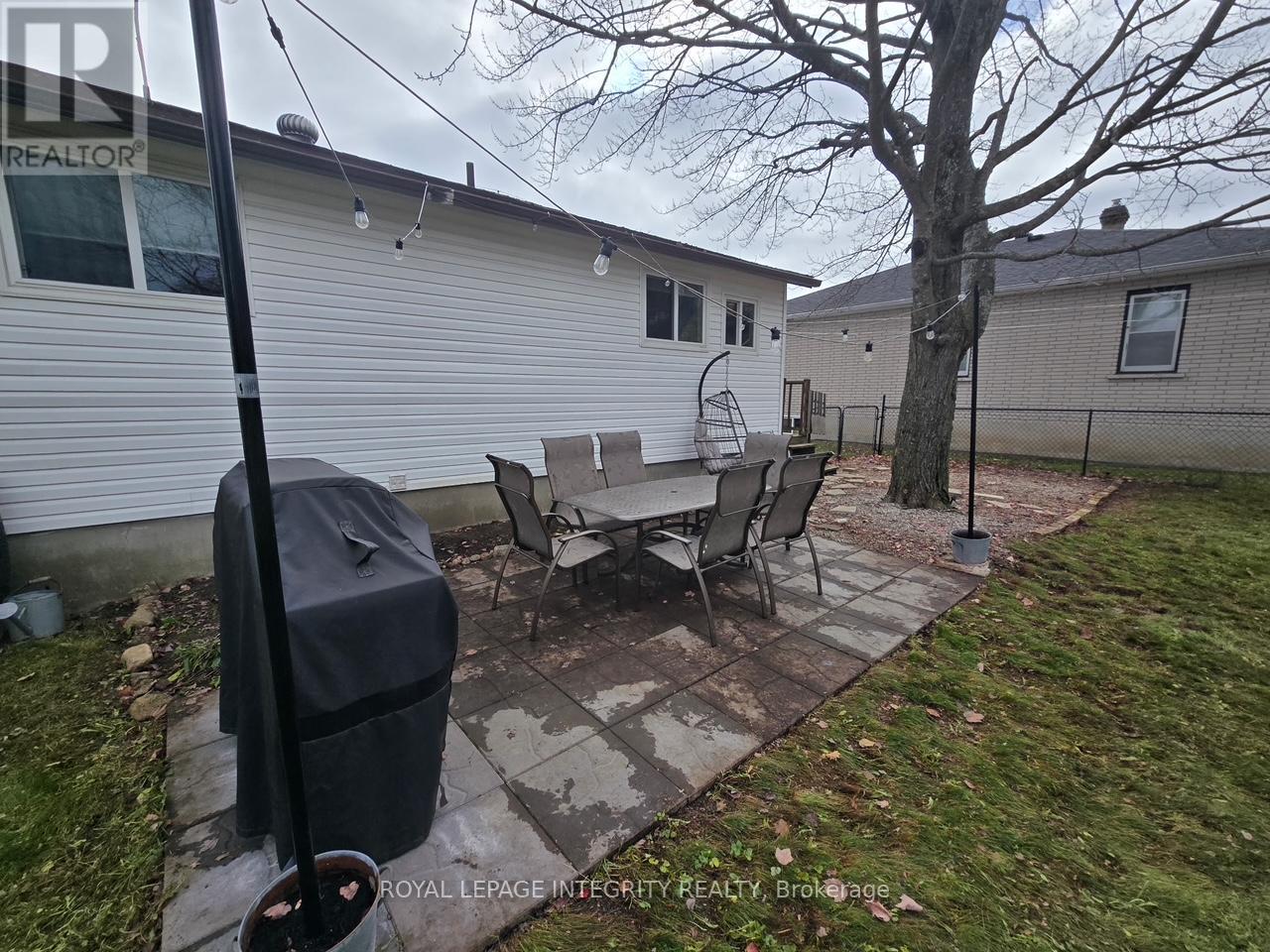 35 Robinson Street, Perth, Ontario  K7H 2E7 - Photo 25 - X12879686