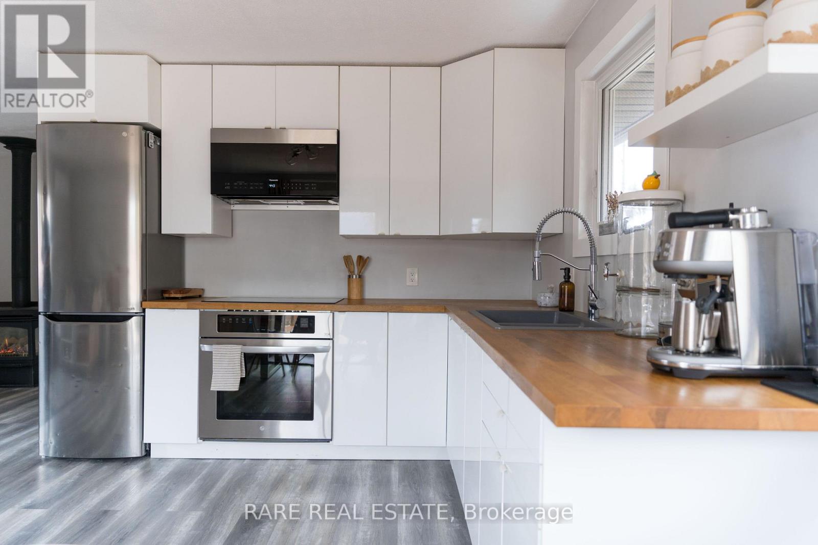 162 Blue Mountain Drive, Blue Mountains, Ontario  L9Y 0K9 - Photo 12 - X12879978