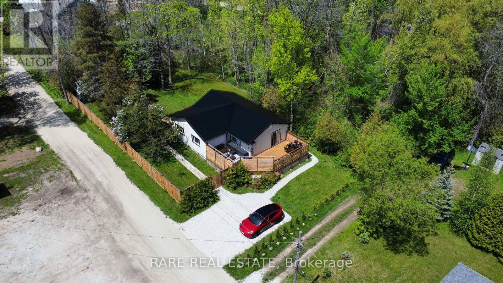 162 Blue Mountain Drive, Blue Mountains, Ontario  L9Y 0K9 - Photo 3 - X12879978