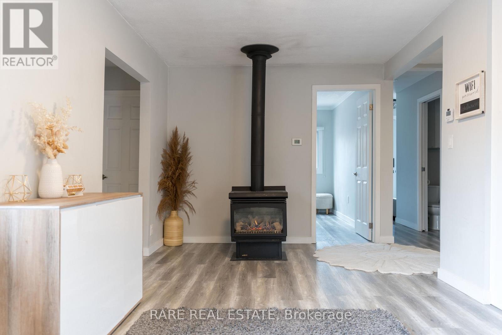 162 Blue Mountain Drive, Blue Mountains, Ontario  L9Y 0K9 - Photo 7 - X12879978