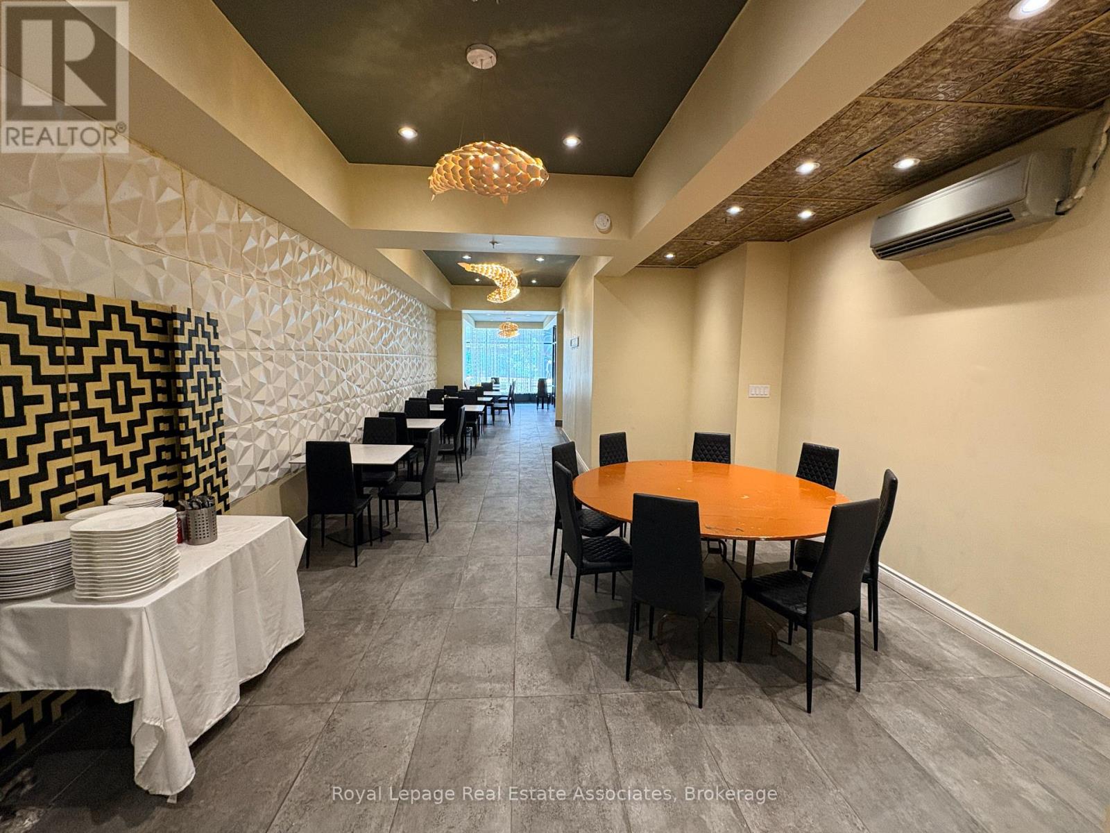 54 James Street N, Hamilton (Beasley), Ontario  L8R 2K1 - Photo 11 - X12879982