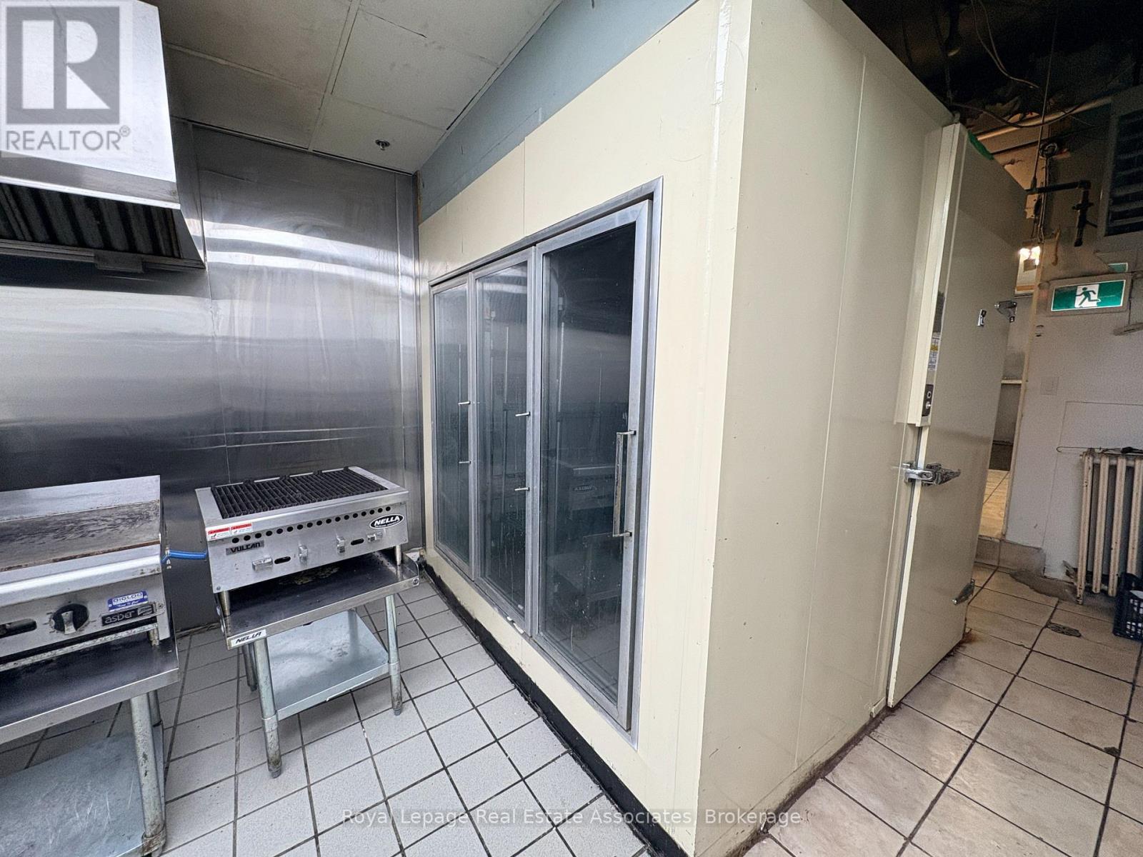 54 James Street N, Hamilton (Beasley), Ontario  L8R 2K1 - Photo 15 - X12879982