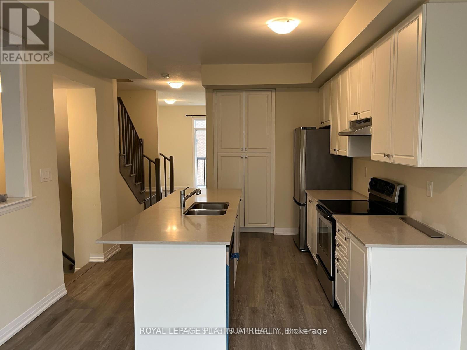 74 - 185 Bedrock Drive, Hamilton (Stoney Creek), Ontario  L8J 0M5 - Photo 3 - X12879984