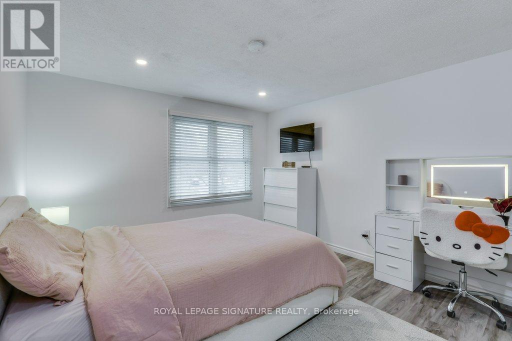 55 Wentworth Court, London South (South O), Ontario  N6J 3W5 - Photo 31 - X12880042