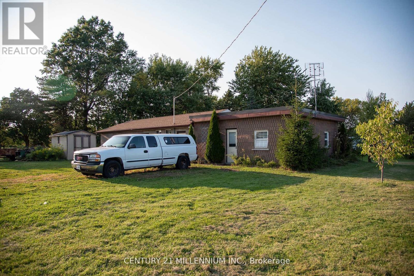 1917 Hansler Road, Thorold (Allanburg/thorold South), Ontario  L2V 5J5 - Photo 21 - X12880046