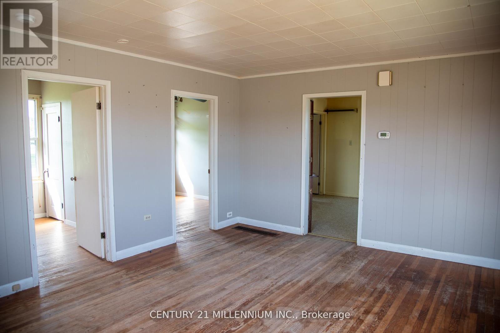 1917 Hansler Road, Thorold (Allanburg/thorold South), Ontario  L2V 5J5 - Photo 8 - X12880046