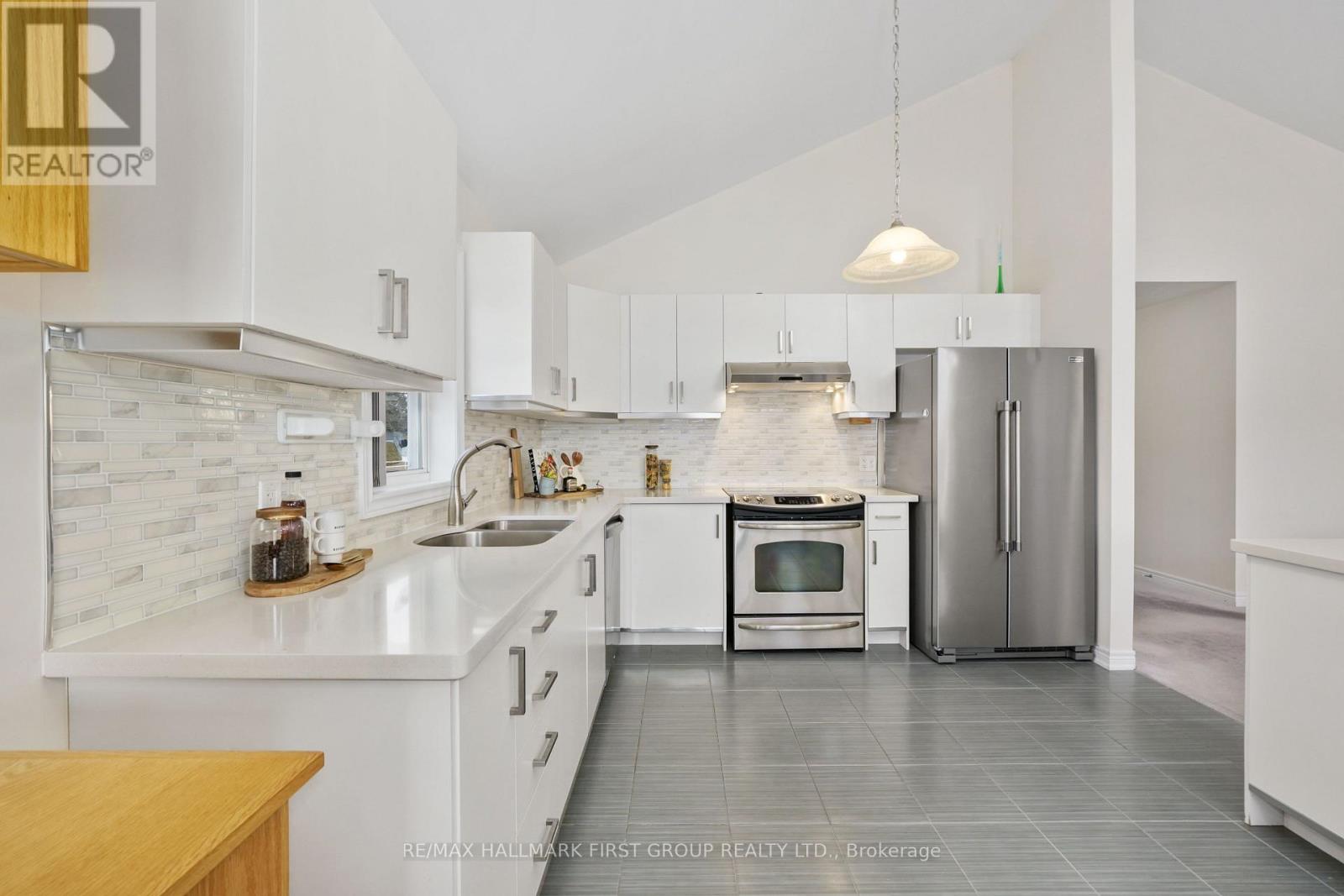 378 Lakeshore Road, Port Hope, Ontario  L1A 0A4 - Photo 23 - X12880214