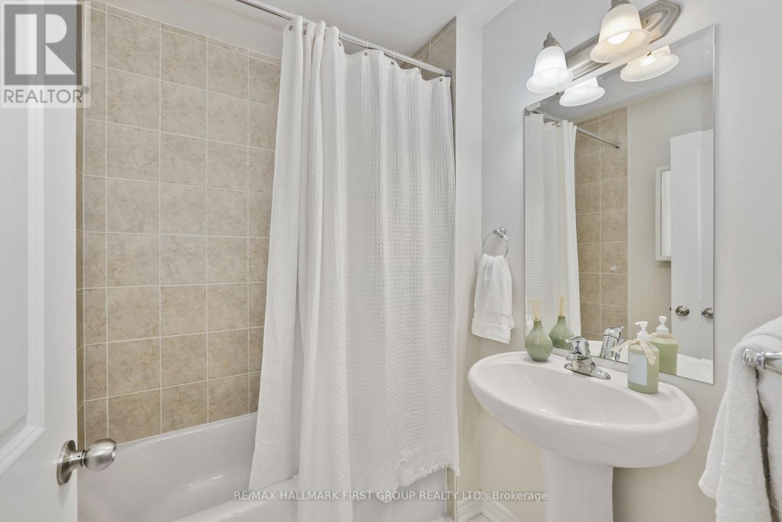 378 Lakeshore Road, Port Hope, Ontario  L1A 0A4 - Photo 9 - X12880214